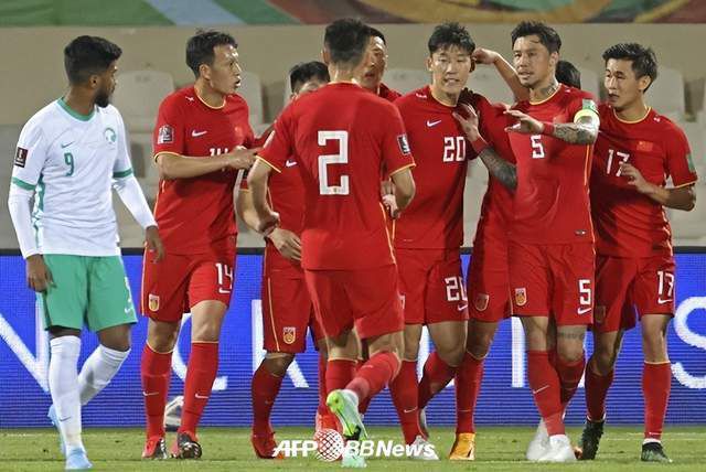 联合制片：周小燕、刘艳情，总策划：赖国术等